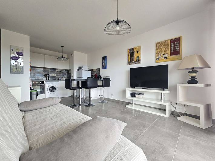 Apartamento entero, Acogedor Apartamento de 2 Dormitorios con Balcón y Wifi en Balaruc-les-Bains in Balaruc-les-Bains, Costa mediterránea (Francia)
