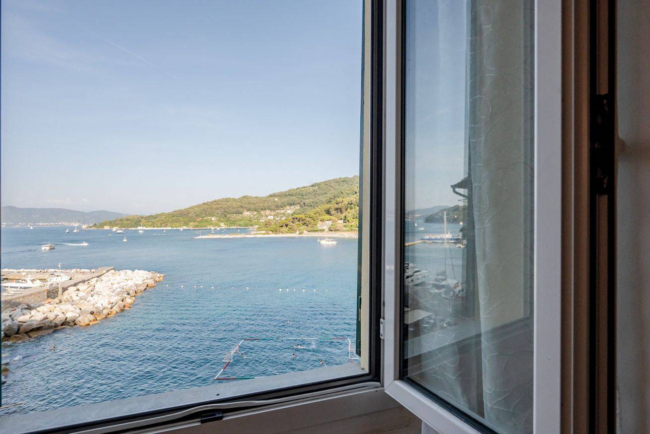 Appartamento intero, Guesthost - La Casa sulla Calata in Porto Venere, Comune di Porto Venere