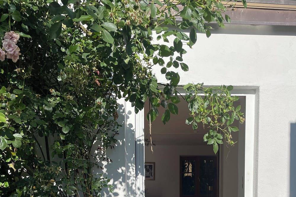 Ganze Wohnung, Schicke, ruhig gelegene Ferienwohnung in Amerang in Amerang, Landkreis Rosenheim