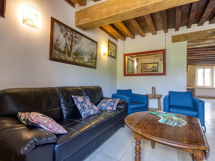 Ferienhaus mit Sauna, Spa und Klimaanlage, naturnah gelegen in Saint-Péreuse, Naturpark Morvan