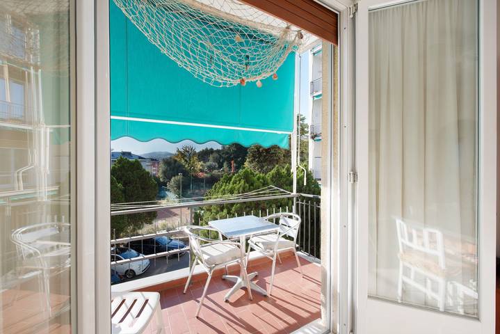 Ganze Wohnung, Ferienwohnung 'Il Corallo' mit Gemeinschaftsgarten und -balkon in Albisola Capo, Albisola Superiore