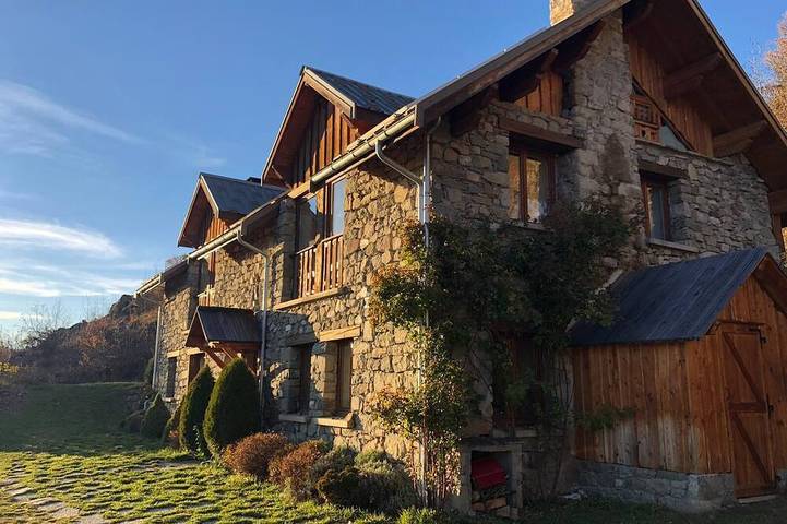 Chalet pour 8 personnes, avec terrasse et jardin