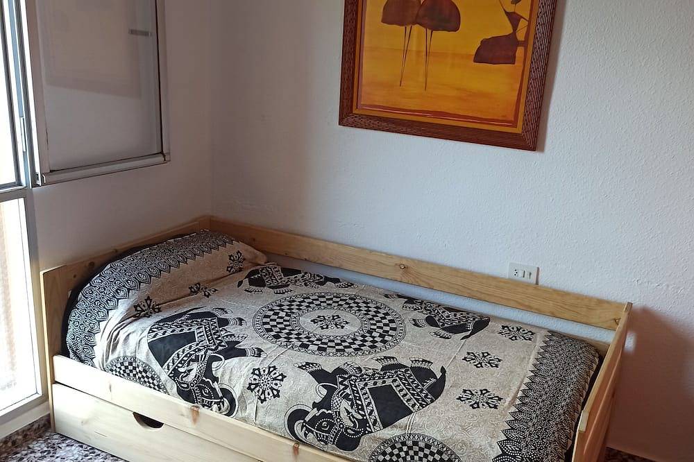 Apartamento entero, Apartamento en Serra con preciosas vistas in Serra, Parc Natural de la Serra Calderona