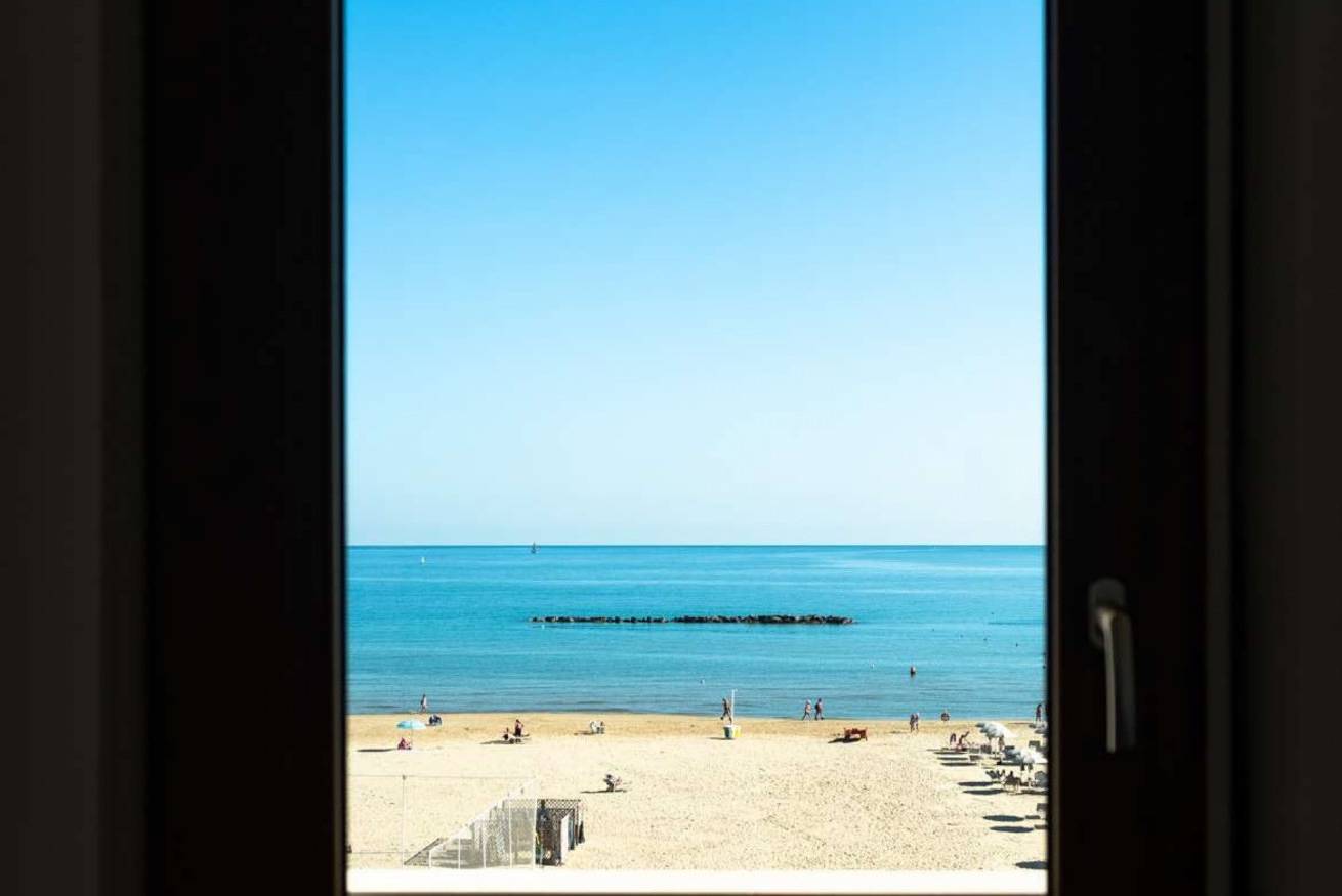 Appartement entier, Se245 - Senigallia, apartment with balcony and sea view in Bagni 11 Giovanni e Olga, Senigallia (Commune)