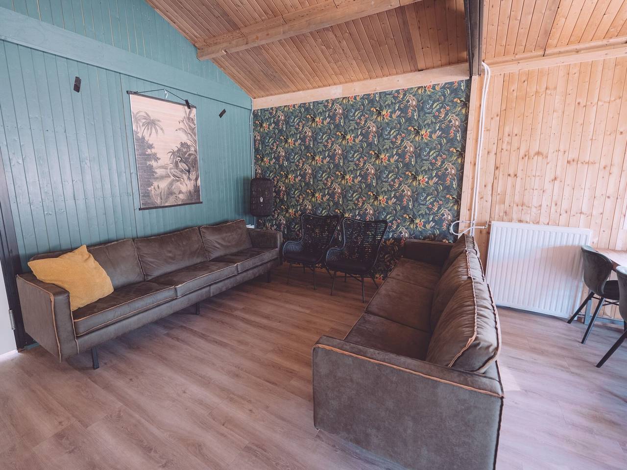 Multiple houses and a group room, close to nature reserve in Bant, IJsselmeer