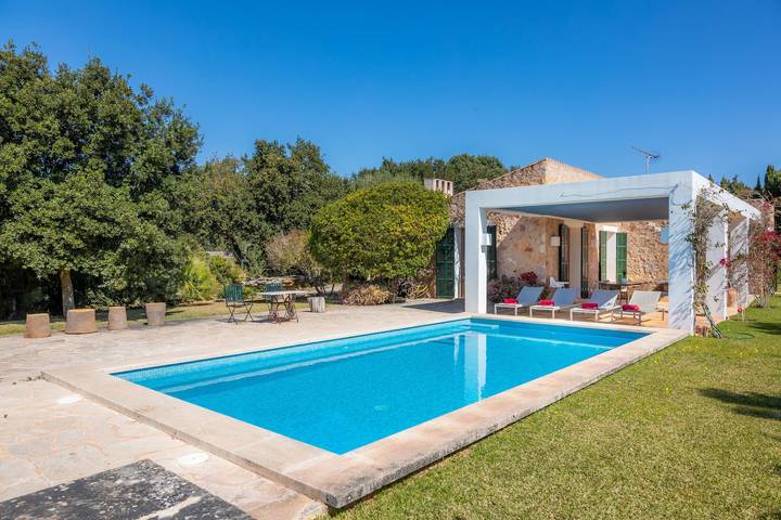 Casa de vacaciones para 4 personas, con Balcón y Jardín en Son Servera
