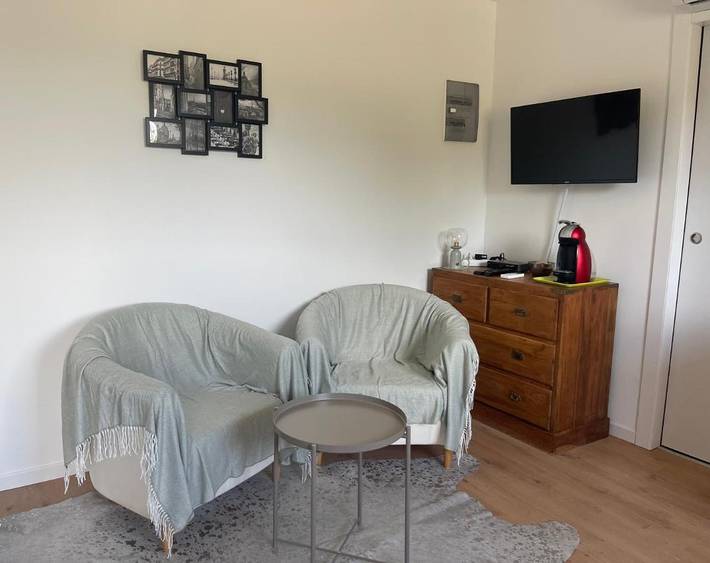 Gîte pour 2 personnes, avec vue ainsi que jardin et terrasse à Saint-Zacharie - 2