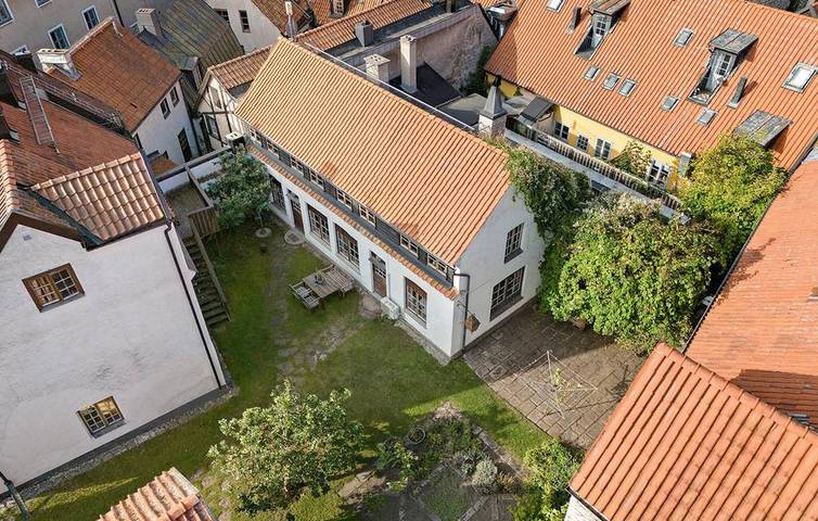 Feriehus for 12 personer, med Terrasse og Hage i Visby