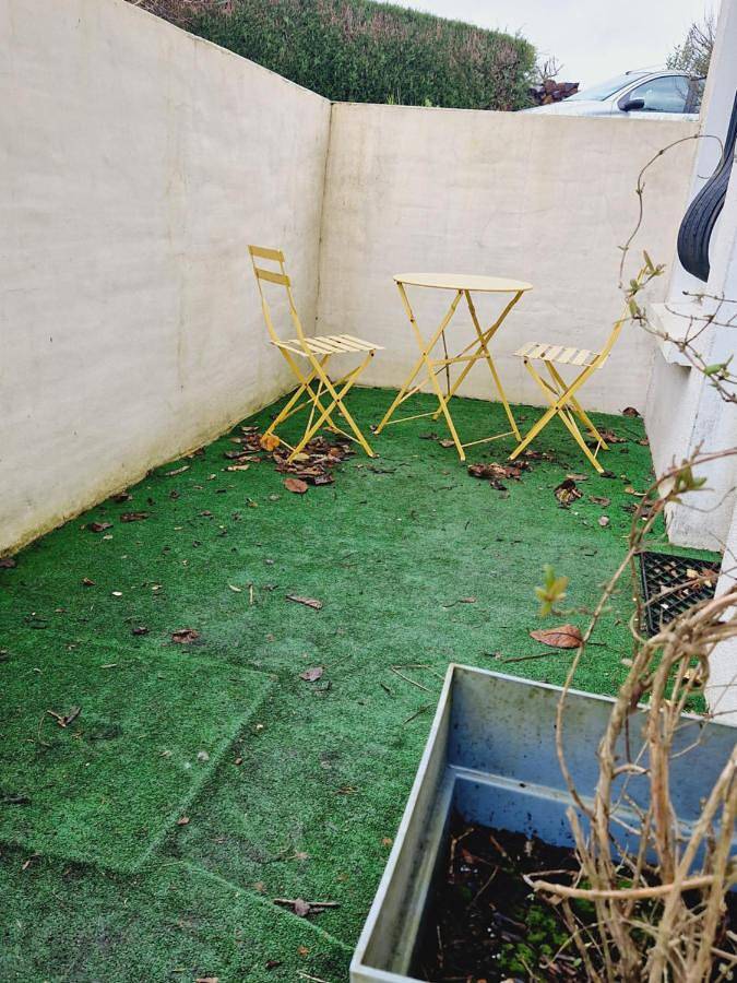 Studio indépendant de 15m2 proche du Comet in Saint-Jean-le-Blanc, Sologne