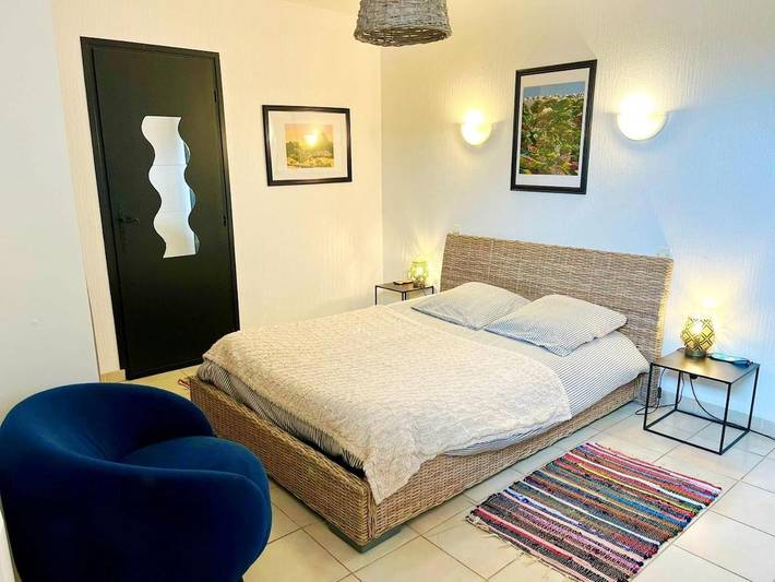 Gîte pour 4 personnes, avec vue et terrasse, animaux acceptés à Lavelanet - 3