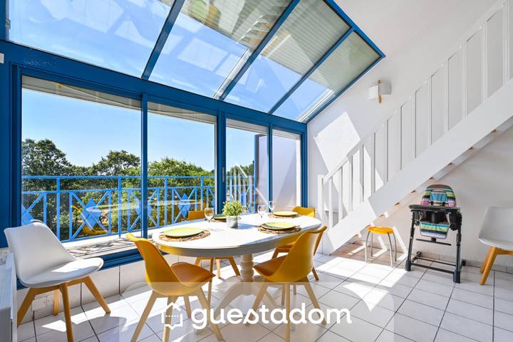 Gîte pour 6 personnes, avec Balcon et Terrasse ainsi que Jardin et Piscine dans Golf de Pornic