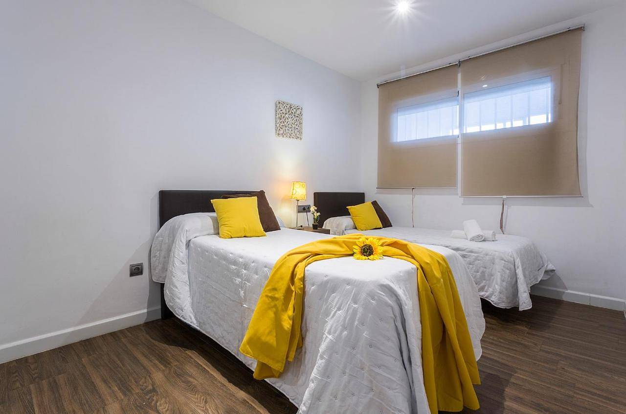 Apartamento inteiro, Playa Victoria Paseo Marítimo 3 Rooms in Playa La Victoria, Cádis