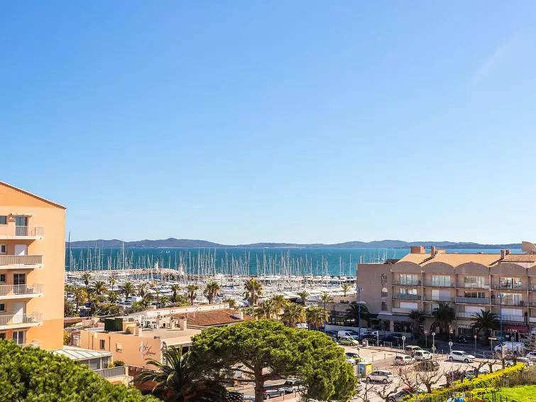 Appartement entier, 2 Pièces 4 Personnes in Hyeres, Parc national de Port-Cros
