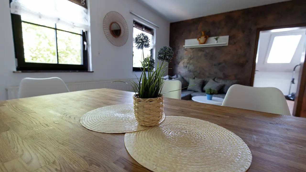 Ganze Ferienwohnung, Ferienwohnung für 8 Personen (102 m²) in Rödental in Rödental, Oberes Maintal - Coburger Land