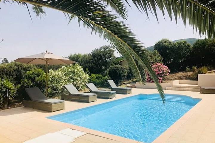 Villa for 6 people, with balcony and garden - 1