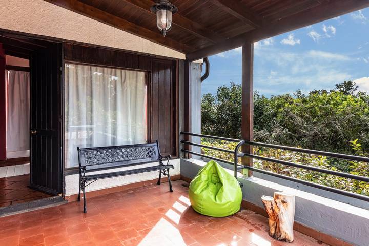 Casa de férias "Cayenne" com vista para o mar, jardim privado e Wi-Fi in Água de Pena, Madeira