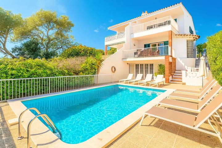 Holiday rental for 8 people, with garden in Cala Galdana