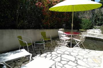 Gîte pour 4 personnes, avec jardin et balcon à Ceyreste