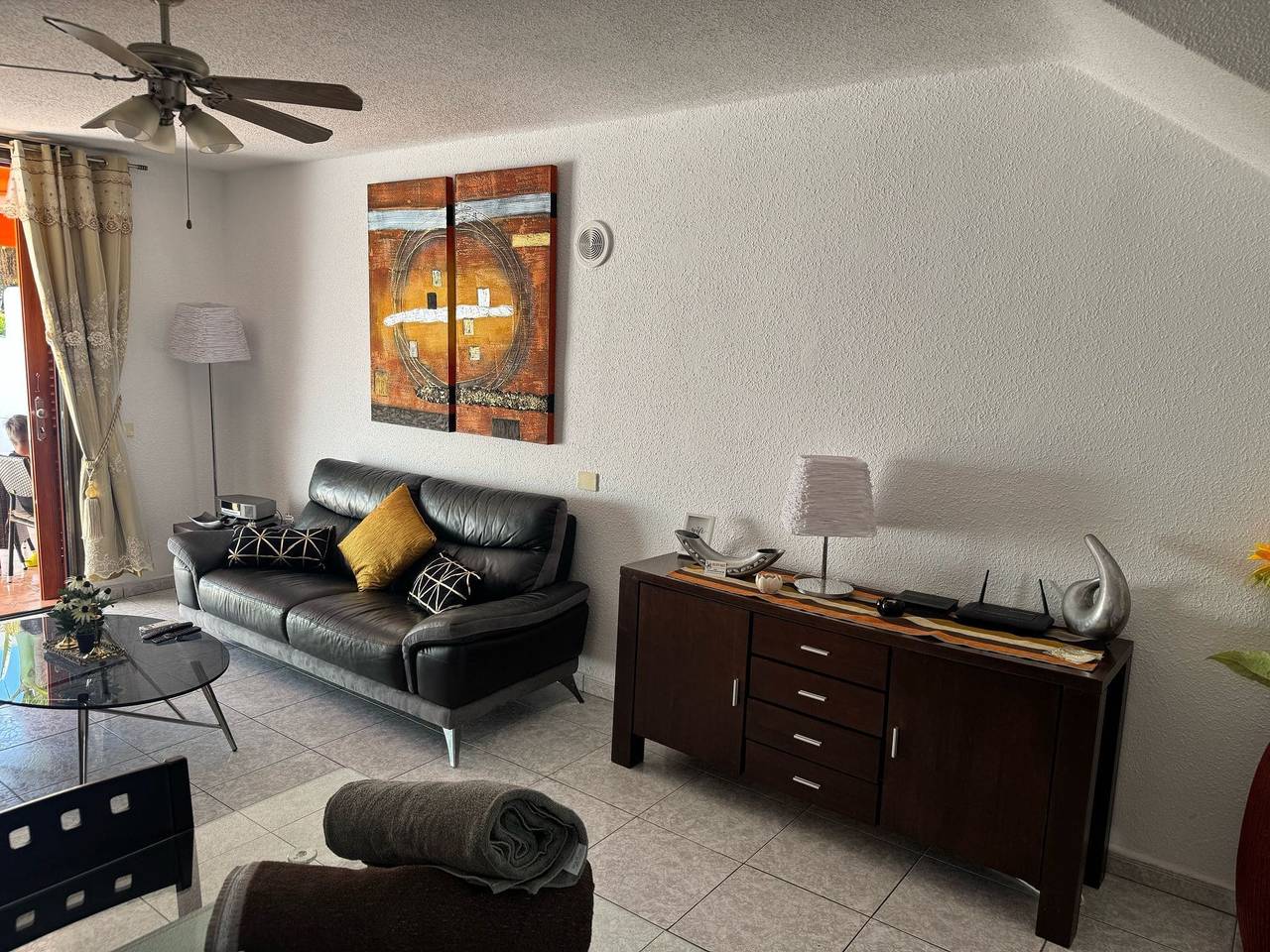 Entire apartment, Spacious 2 Bedroom Duplex on Parquesantiago 2 in Playa de las Américas, Arona