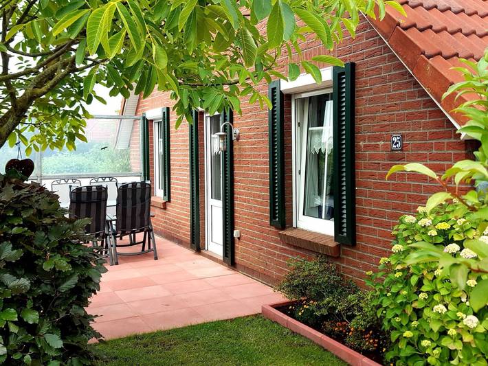 Ferienhaus für 6 Personen, mit Terrasse und Garten in Neßmersiel - 4