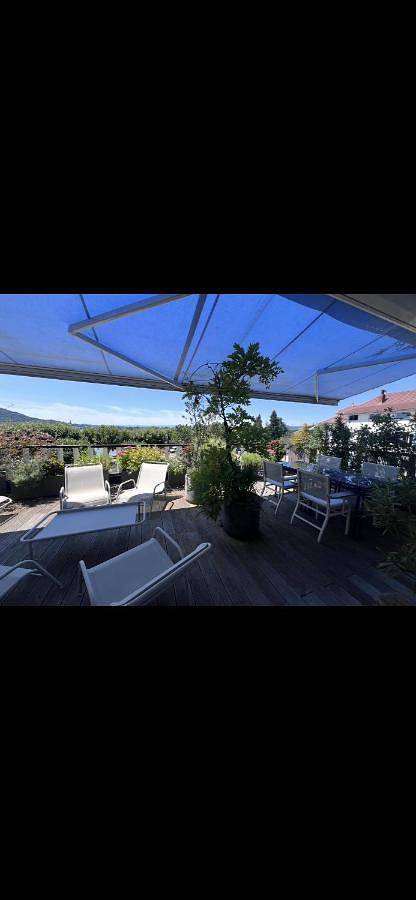 Gîte pour 4 personnes, avec terrasse ainsi que vue et piscine, animaux acceptés dans Port d'Albigny - 3
