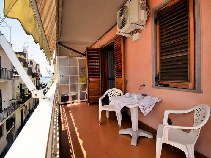 Gîte pour 2 personnes, avec terrasse à Aci Castello - 4