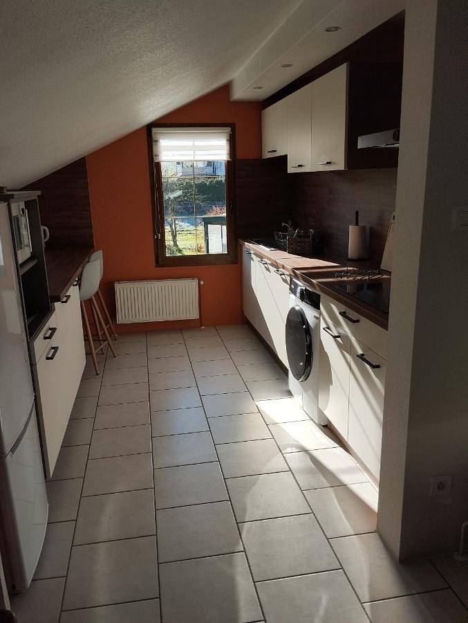 Gîte pour 4 personnes, avec terrasse ainsi que vue et jardin à La Chapelle-aux-Bois - 4