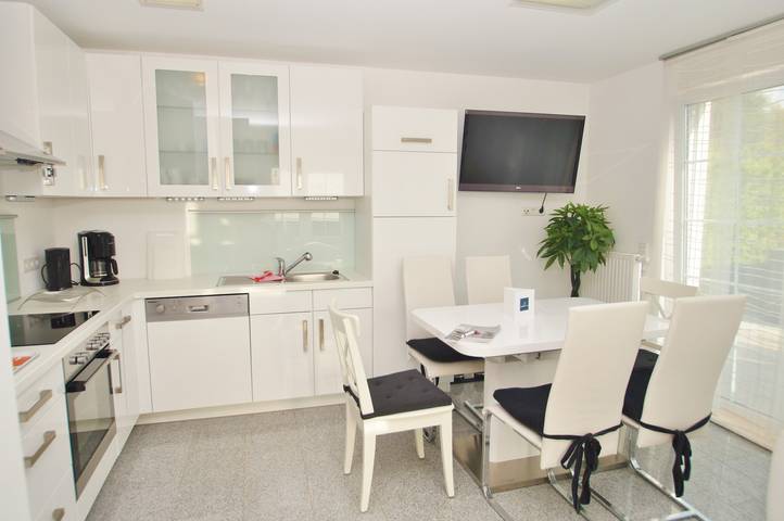 Ferienhaus für 6 Personen, mit Whirlpool und Terrasse sowie Garten in Lensterstrand - 3