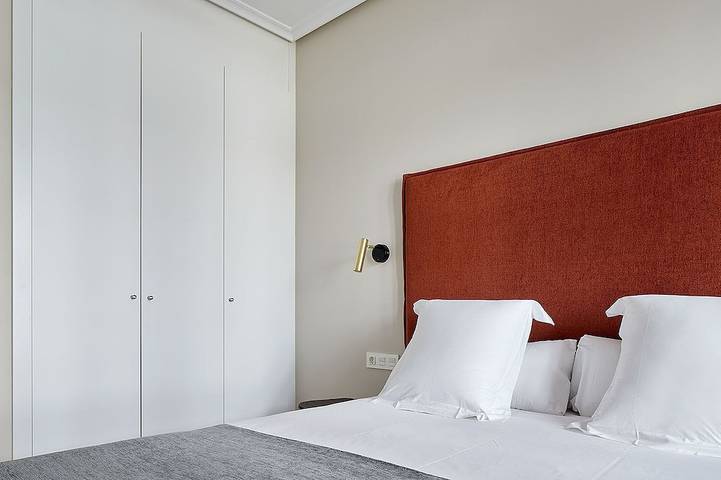 Entire apartment, Oiasso in Kontxa hondartza - Playa de la Concha (San Sebastian), San Sebastian