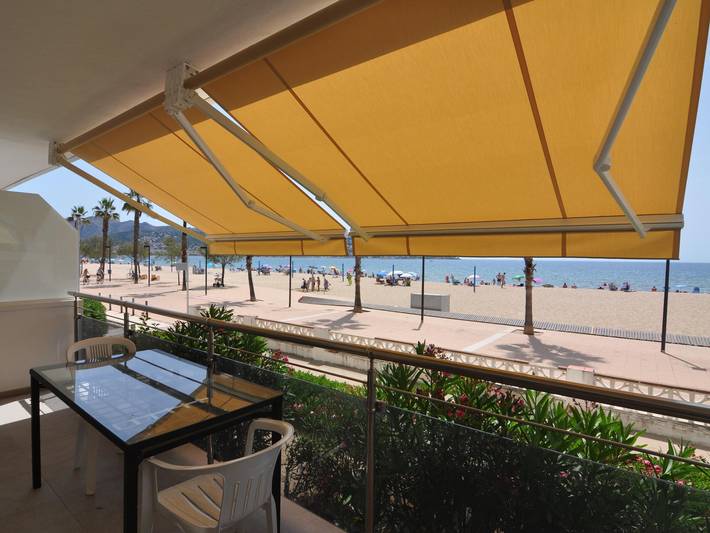 Gîte pour 5 personnes, avec terrasse, animaux acceptés dans Platja Santa Margarita Rosas - 2