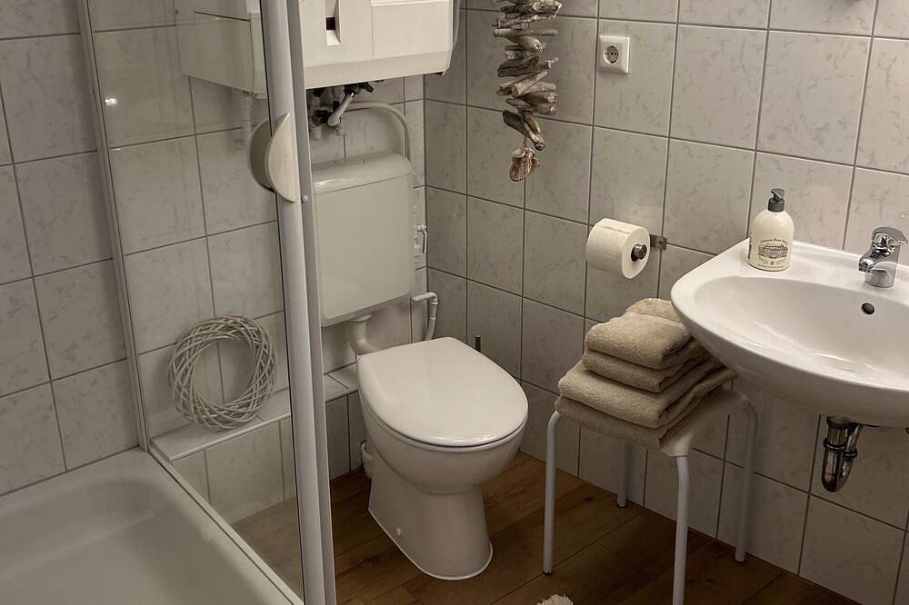 Das kleine rote Ferienhäuschen im historischen Ortskern von Nümbrecht in Nümbrecht, Oberbergischer Kreis