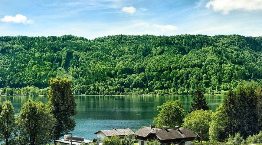 Ferienwohnung für 6 Personen, mit Balkon und Garten sowie Seeblick am Ossiacher See