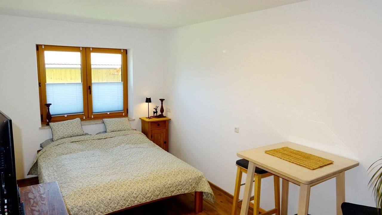 Ganze Ferienwohnung, Ferienwohnung für 2 Personen (40 m²) in Waging in Waging am See, Rupertiwinkel