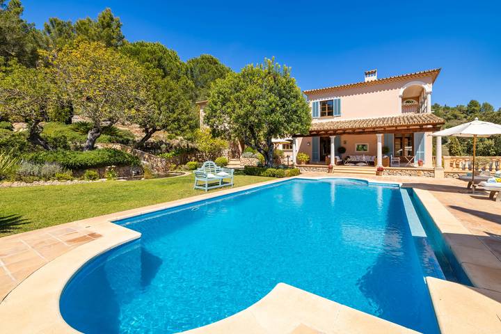 Villa für 8 Personen, mit Garten und Balkon - 1