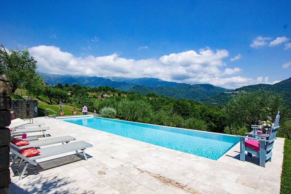 Toskana-Villa Mit Infinity-Pool Und Kostenlosem Wifi in Bagnone, Nationalpark Toskanisch-Emilianischer Apennin