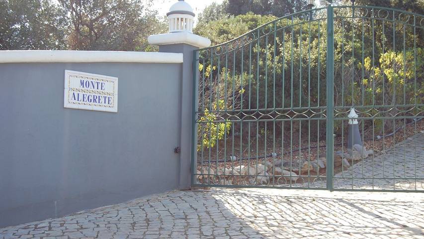 Ferienhaus für 10 Personen, mit Garten und Pool sowie Terrasse, mit Haustier in Faro - 4