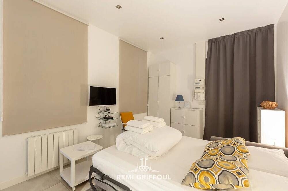 Geheel appartement, Studio Quélin 2 | Licht & Gezellig | Stadscentrum | 2 Personen in Honfleur, Lisieux en omgeving