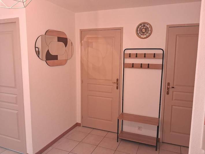 Gîte pour 4 personnes, avec sauna et terrasse ainsi que vue et piscine, animaux acceptés à Levernois - 4