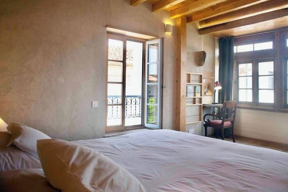 Newly Renovated Designer House 10 mins from Beach, Great location in Colunga, Côte Cantabrique