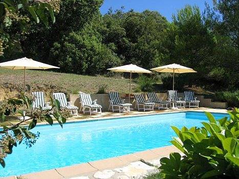 Chambre d’hôte pour 2 personnes, avec Jardin et Piscine en Ardèche