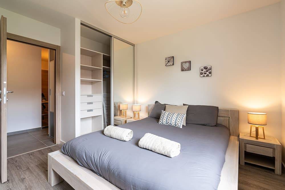 Appartement entier, Talloires Village / New Residence / Beach on foot in Talloires-Montmin, Région d'Annecy