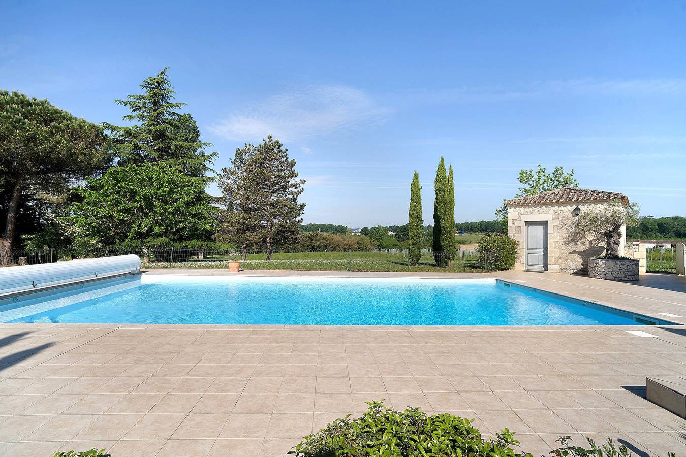 La Maison –Grande demeure de charme avec piscine et jardin arboré in Villeneuve-de-Duras, Région de Marmande