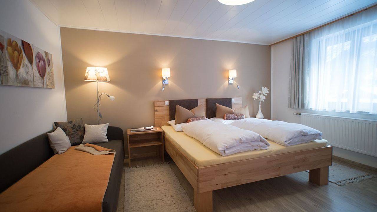 Ganze Ferienwohnung, Zimmer für 2 Personen (30 m²) in Obertraun in Obertraun, Dachstein Salzkammergut