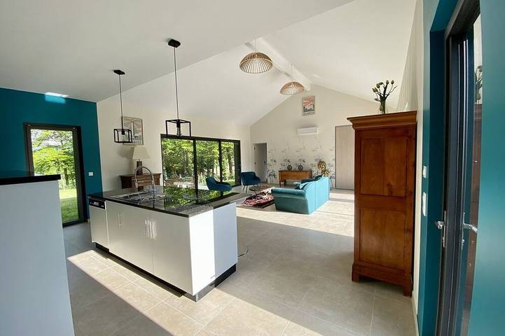 Location de vacances pour 5 personnes, avec terrasse et jardin à Panazol - 4