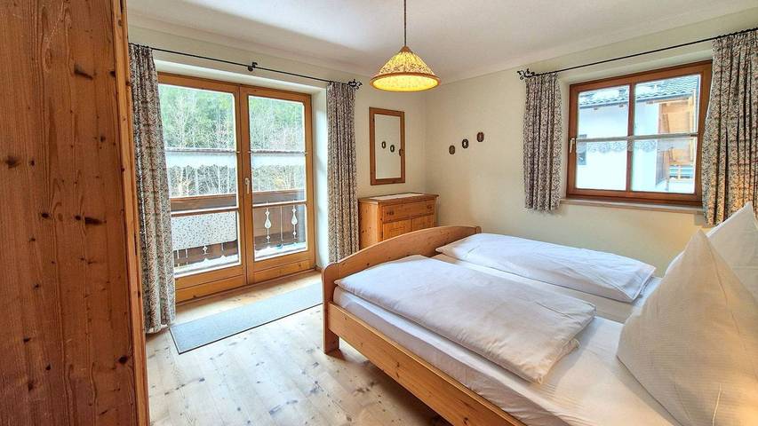 Ferienwohnung für 2 Personen, mit Balkon am Hintersee