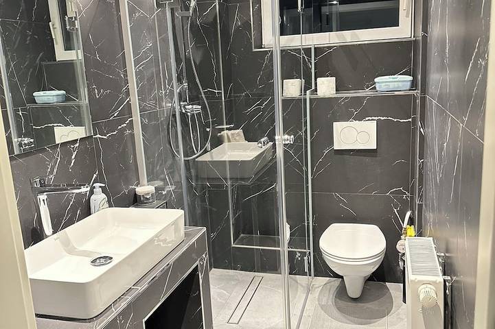 Ferienwohnung für 2 Personen, mit Whirlpool und Terrasse in Offenbach