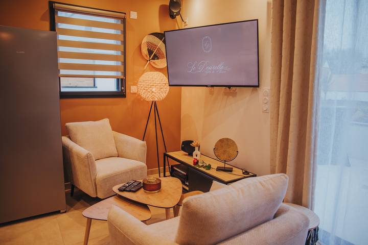 Le Desirella Gite de charme Love room Spa privatif Morbihan Bretagne Suite romantique amoureux in Lambel, Camors