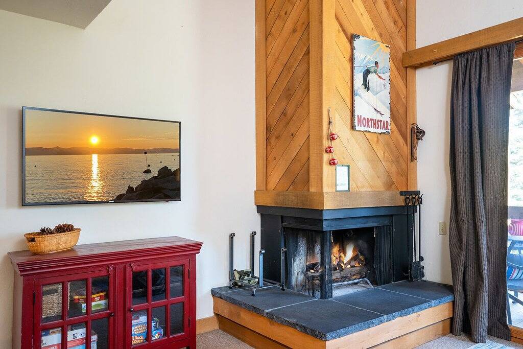 Walk to Northstar Resort | Mountain Views | 3Br Townhome in Northstar California