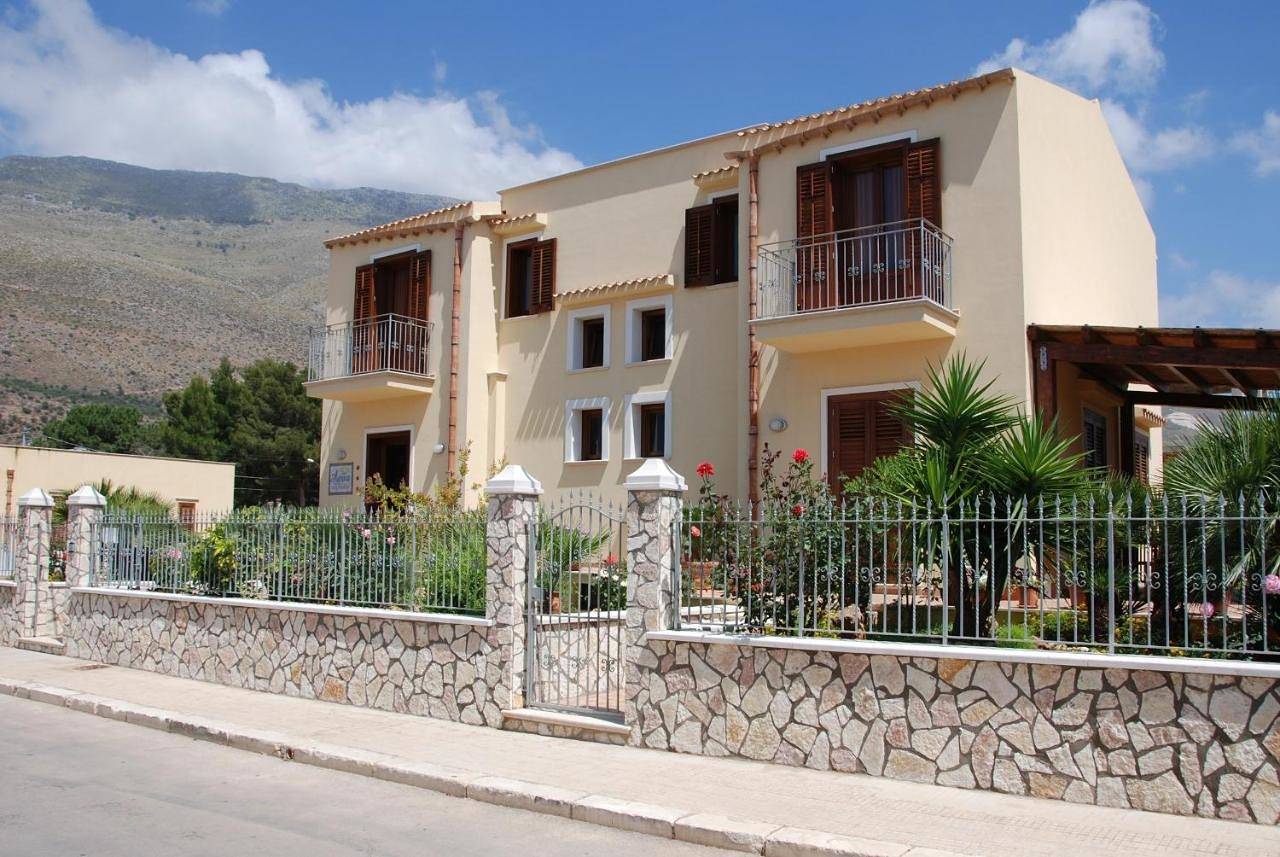 Aurora Castelluzzo in Castelluzzo, San Vito Lo Capo