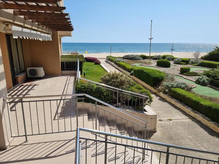 Apartament wakacyjny dla 4 osób, z Taras i Basen dla dzieci oraz Basen i Sauna w Obzor
